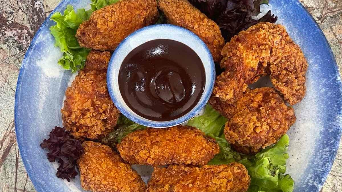 ПИЛЕШКИ КРИЛЦА С BBQ СОС