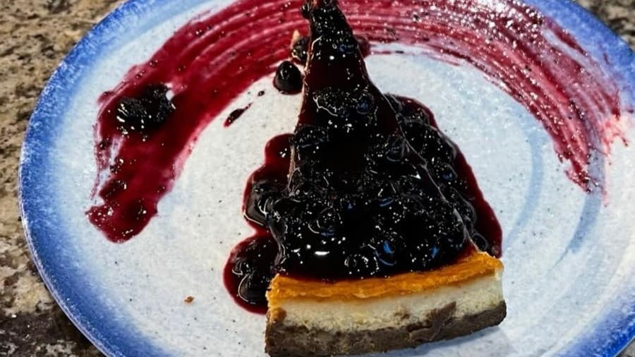 ДОМАШЕН ЧИЙЗКЕЙК С БОРОВИНКИ