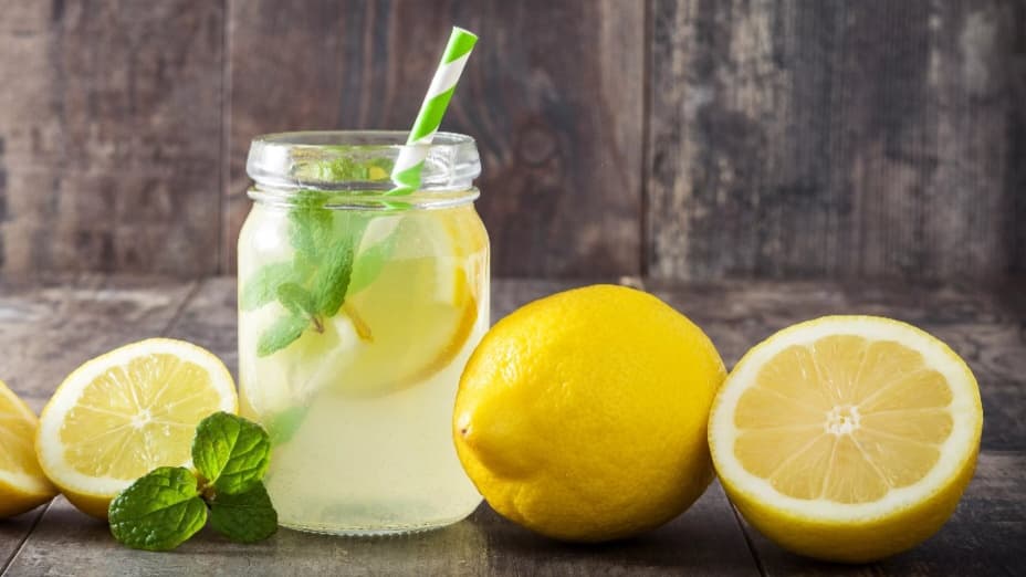 ДОМАШНА ЦИТРОНАДА