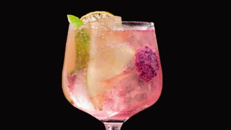 ЛЕТНИ КОКТЕЙЛИ