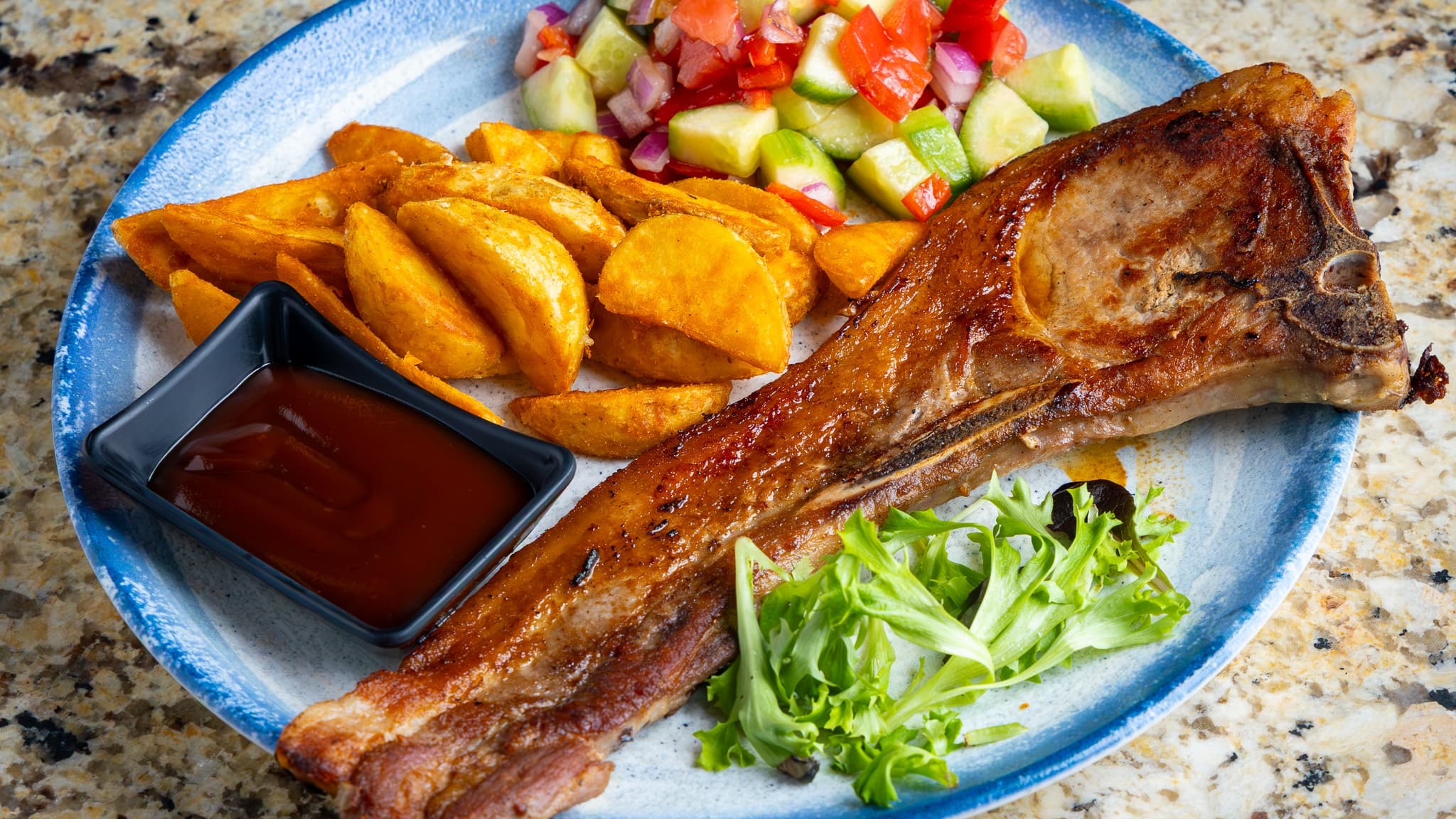 Кралски котлет с кълцана салата